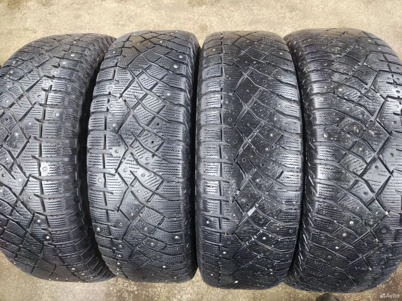 Nitto Therma Spike (NTSPK-B01) 215/70 R16 100T, фото 1