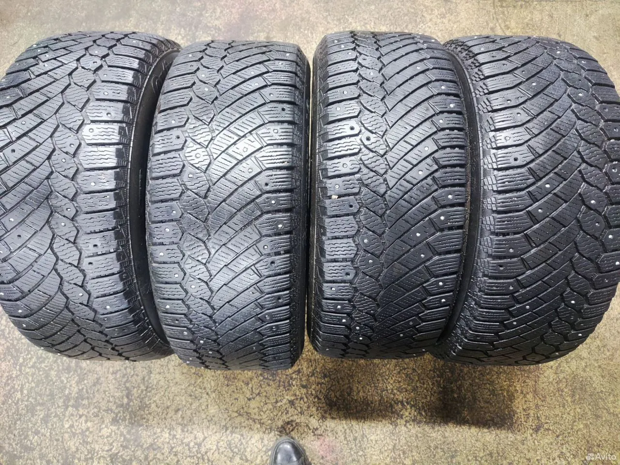 Continental ContiIceContact 235/55 R17 103T, фото 1