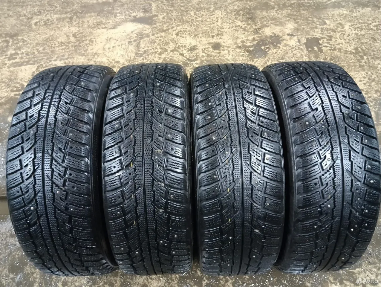 Kumho I'Zen RV Stud KC16 225/60 R17 103T, фото 1