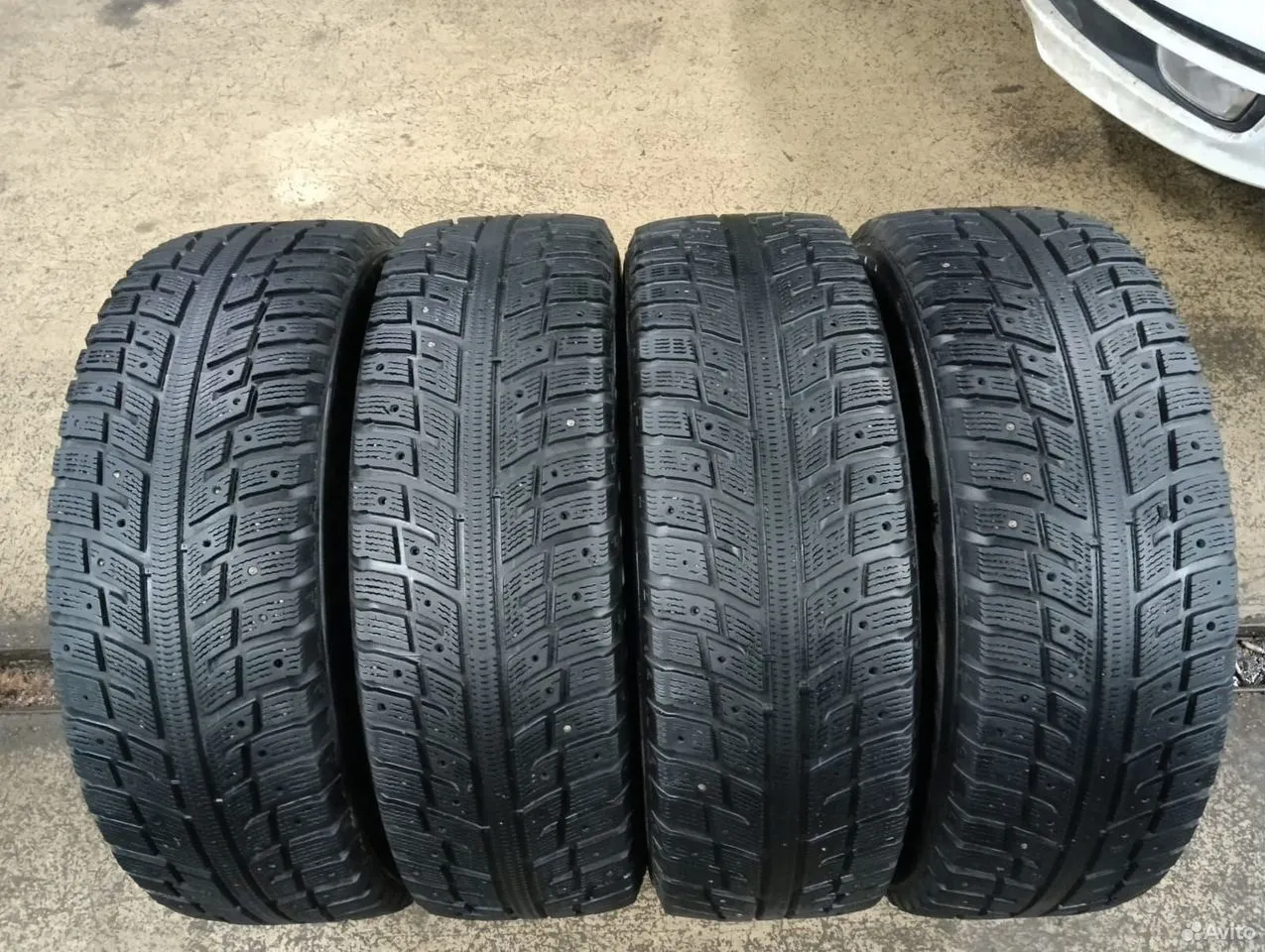 Kumho I'Zen KW22 235/65 R17 108T, фото 1