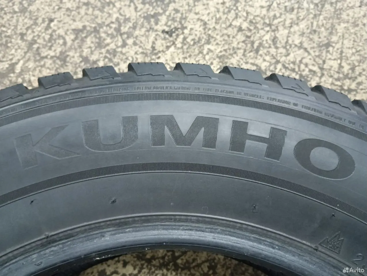 Kumho I'Zen KW22 235/65 R17 108T, фото 6