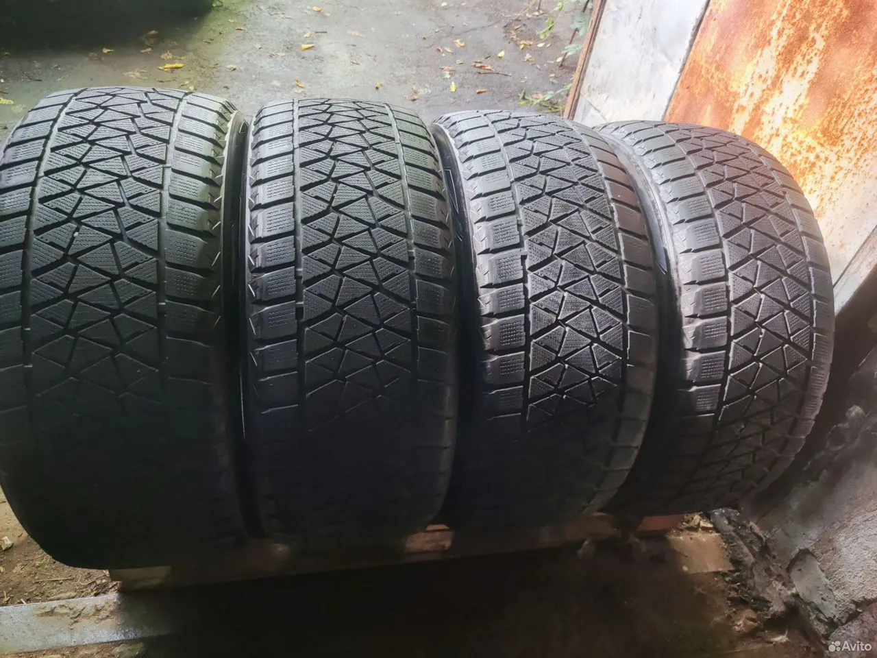 Bridgestone Blizzak DM-V2 275/50 R20 113R, фото 1