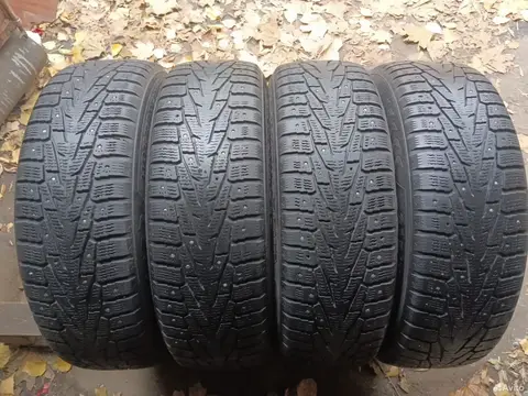 Nokian Tyres Hakkapeliitta 7 SUV 215/70 R16 100T