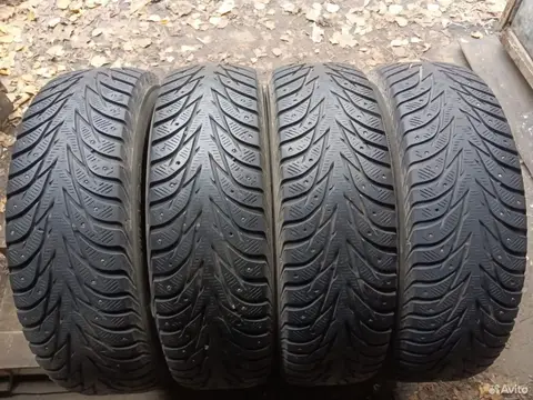 Yokohama Ice Guard Stud IG35 215/70 R16 100T