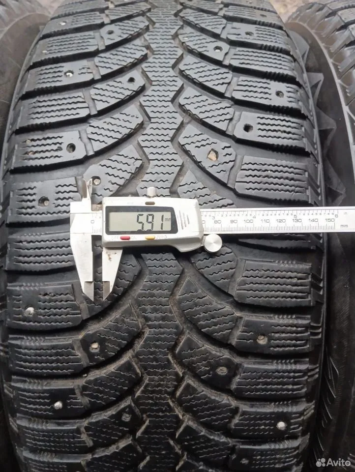 Bridgestone Blizzak Spike-01 235/55 R17 103T, фото 3