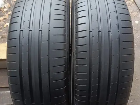 Pirelli P Zero PZ4 235/55 R18 100V