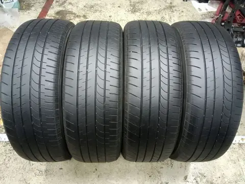 Bridgestone Dueler H/L 33A 235/55 R20 102V