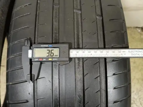 MICHELIN Pilot Sport 4 SUV 235/55 R19 105Y