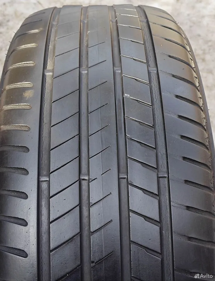 Bridgestone Alenza 001 245/50 R19 105W, фото 1