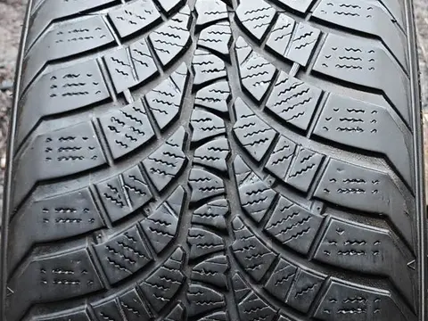 Kumho WinterCraft WP71 235/40 R18 95W