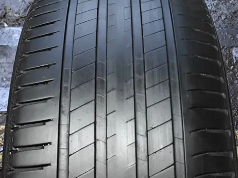 Michelin Latitude Sport 3 235/50 R19 103V