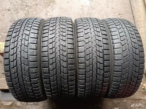 Dunlop SP Winter Ice 01 195/60 R15 88T