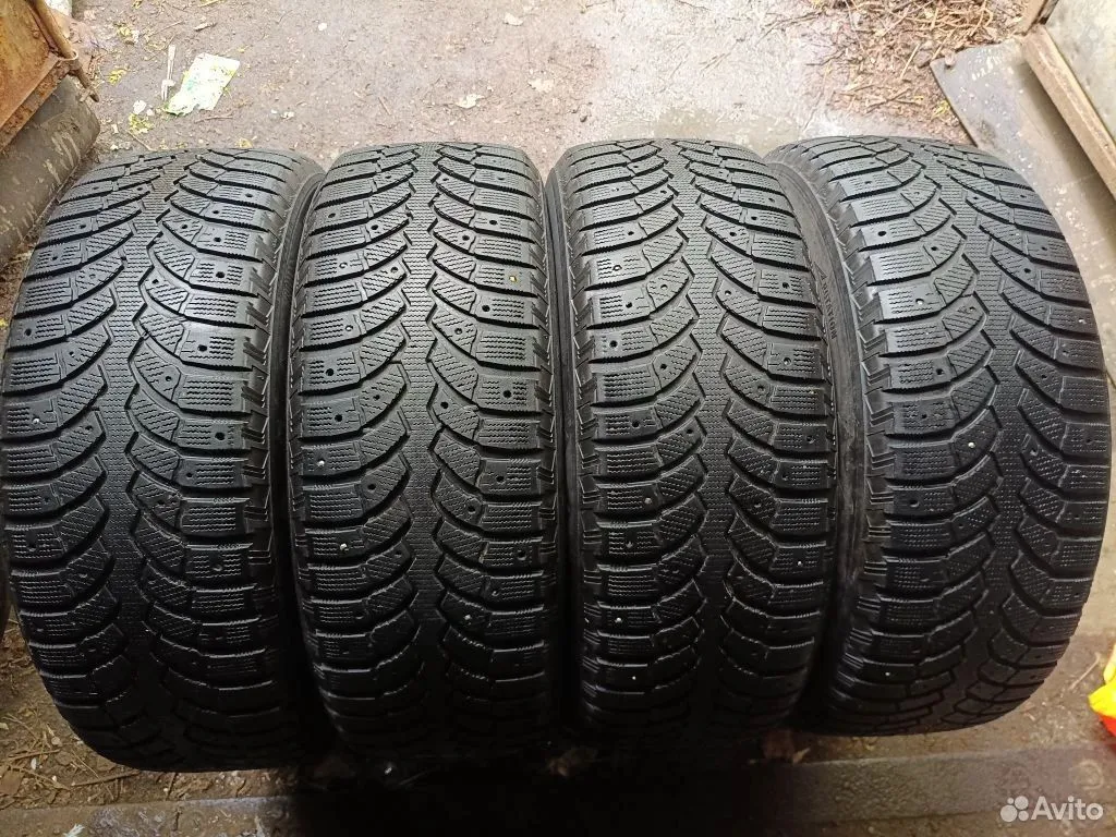 Bridgestone Blizzak Spike-01 235/60 R18 107T, фото 1