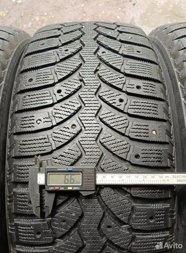 Bridgestone Blizzak Spike-01 235/60 R18 107T, фото 2