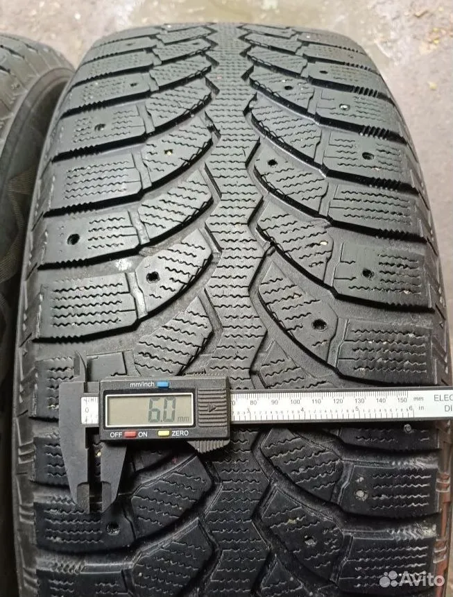 Bridgestone Blizzak Spike-01 235/60 R18 107T, фото 3