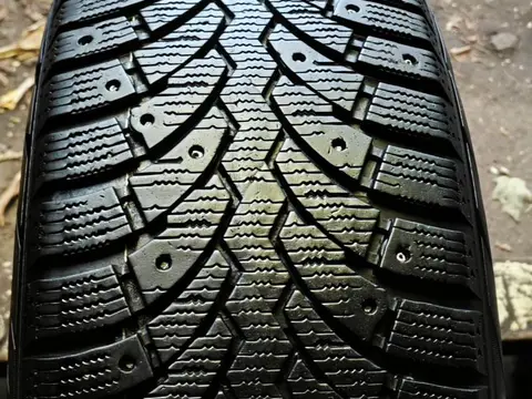 Formula Ice 215/65 R16 98T