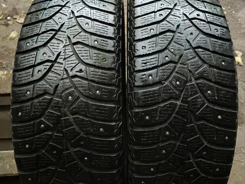 Bridgestone Blizzak Spike-02 215/60 R17 100T
