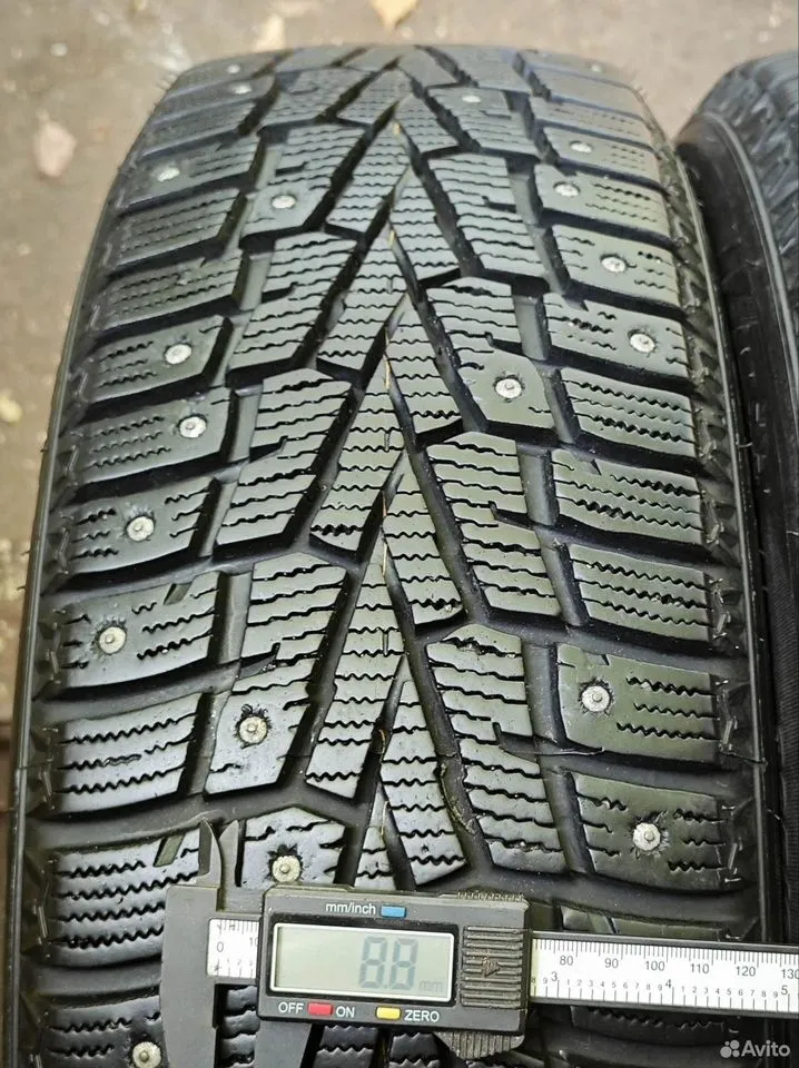 Roadstone Winguard WinSpike 205/60 R16 92T, фото 3