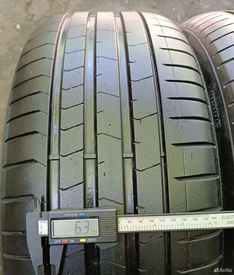 Pirelli P Zero PZ4 235/50 R19 99W, фото 1