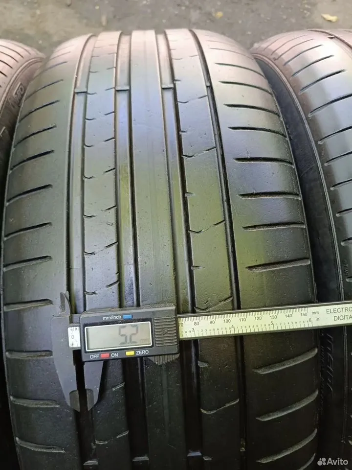 Pirelli P Zero PZ4 235/50 R19 99W, фото 3
