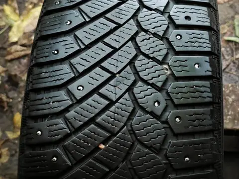 Gislaved Nord Frost 200 215/60 R17 96T