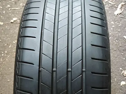 Bridgestone Turanza T005 225/40 R18 92Y