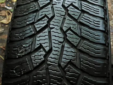 Nokian Tyres Hakkapeliitta CR4 215/60 R17 109R