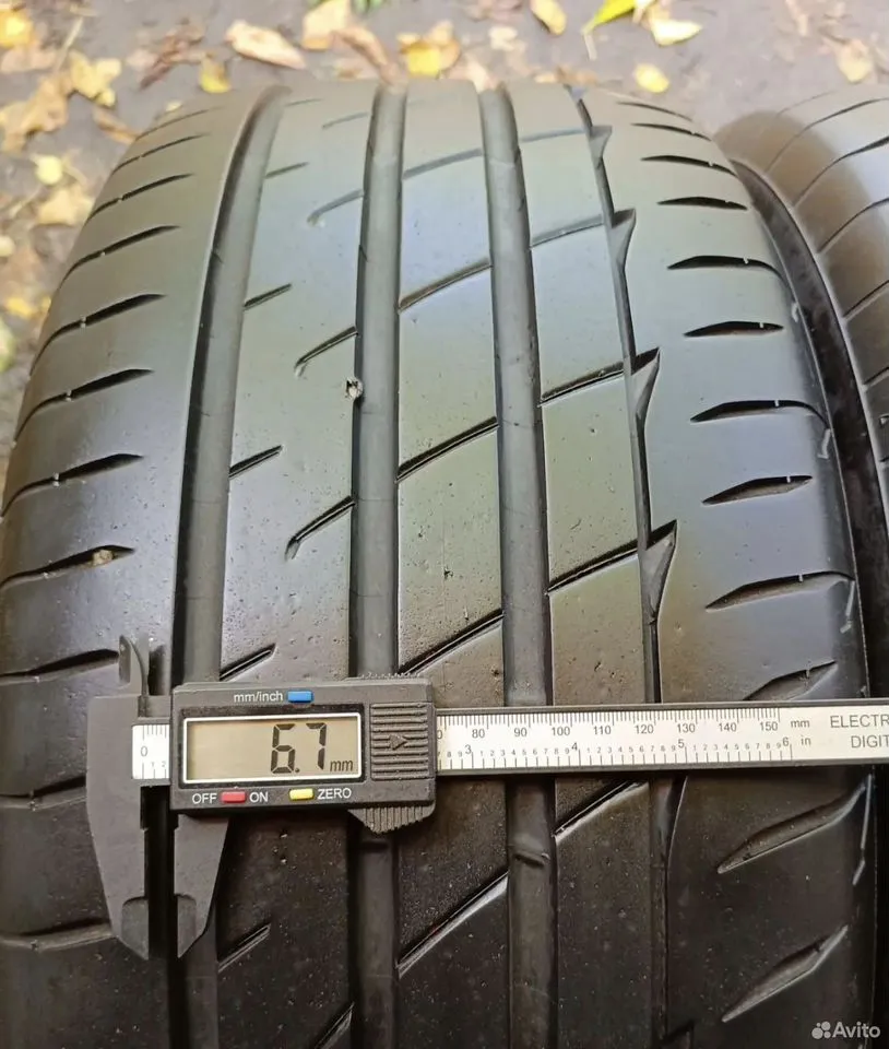 Bridgestone Potenza Adrenalin RE004 235/50 R18 101W, фото 2