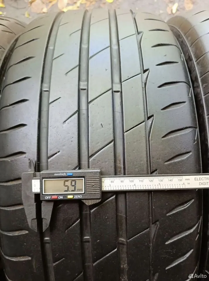 Bridgestone Potenza Adrenalin RE004 235/50 R18 101W, фото 3