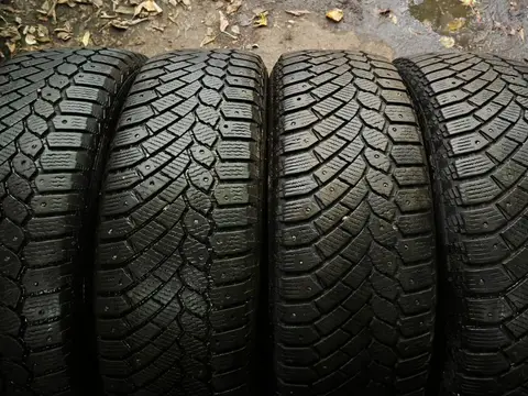 Gislaved Nord Frost 200 SUV 235/65 R17 108T