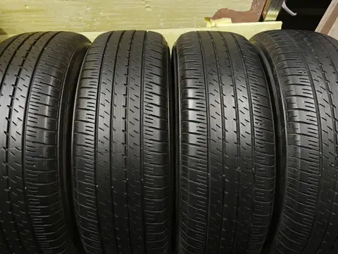 Bridgestone Dueler H/L 33 235/65 R18 106V