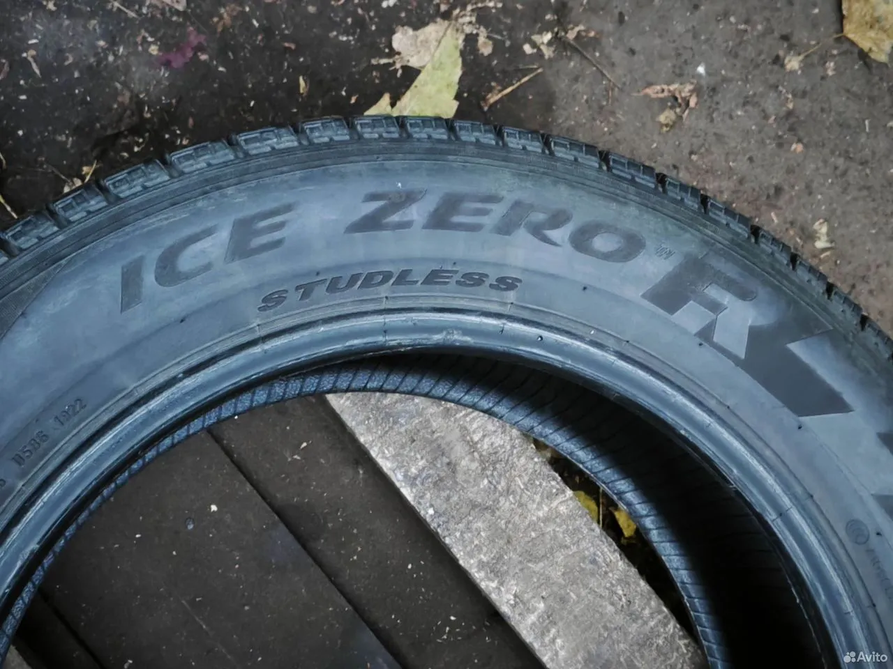 Pirelli Ice Zero FR SUV 255/55 R19 111H, фото 4